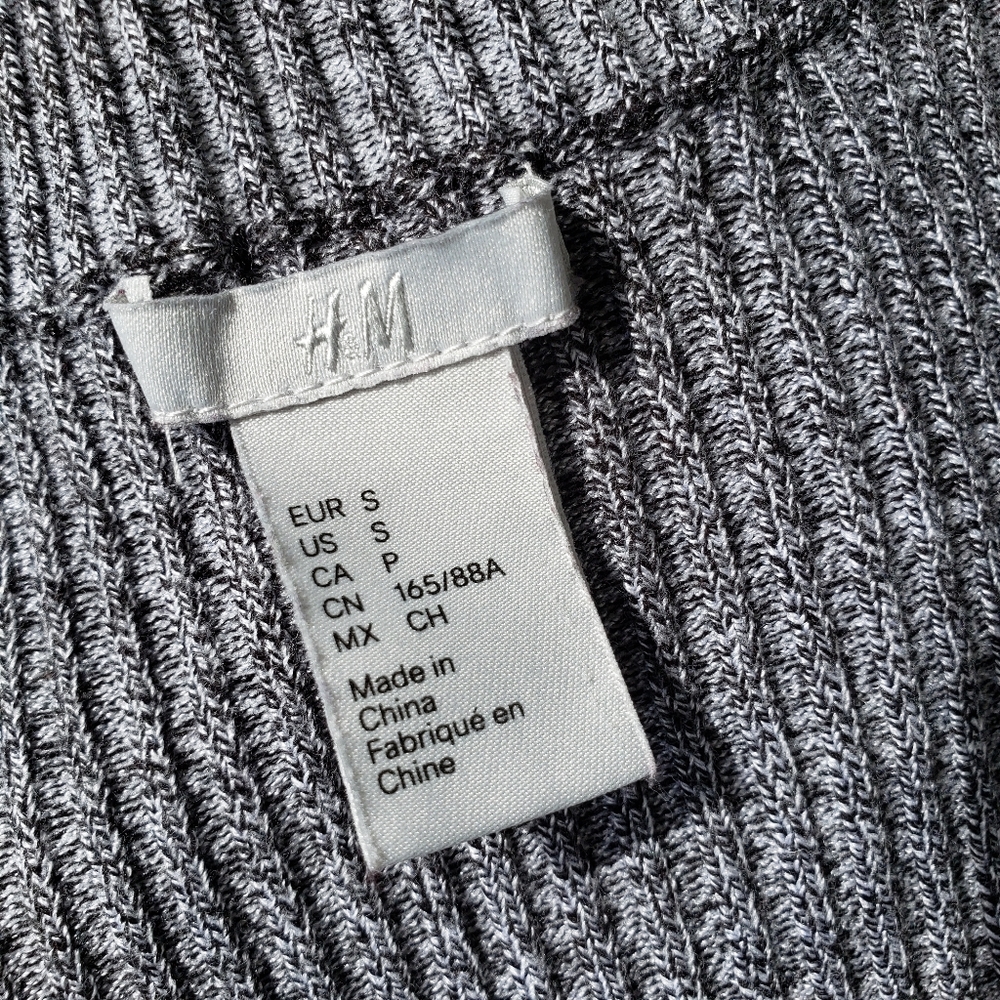 Gray Sweater - Picture 6 of 7